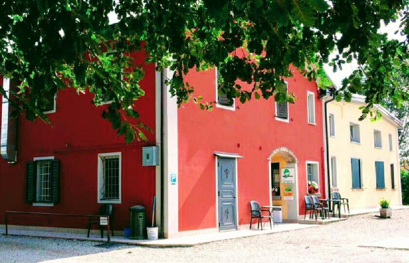 Agriturismo Le Gazze Villa Camposanto Bagian luar foto