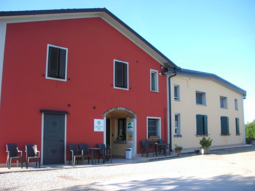 Agriturismo Le Gazze Villa Camposanto Bagian luar foto